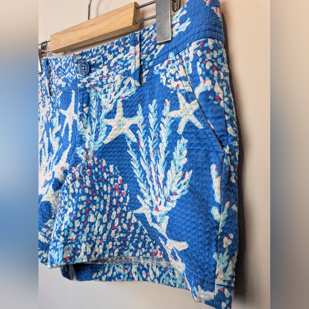 Lilly Pulitzer Callahan Short Brewster Blue Good Reef starfish Size 10 Blue - Picture 3 of 13